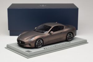 Maserati GranTurismo Trofeo Rame Folgore BBR 1:18 P18240AMAS Smola – slika 7 od 7