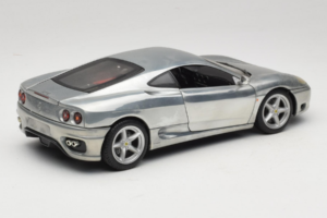 Ferrari 360 Modena Kromirano Srebrna Hot Wheels 1:18 27774 Kovina – slika 3 od 8
