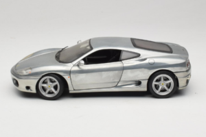 Ferrari 360 Modena Kromirano Srebrna Hot Wheels 1:18 27774 Kovina – slika 4 od 8
