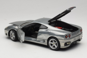 Ferrari 360 Modena Kromirano Srebrna Hot Wheels 1:18 27774 Kovina – slika 5 od 8
