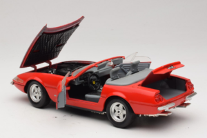 Ferrari 365 GTS/4 Spider Rdeč Techno Giodi 1:18 40028-P1 Kovina – slika 5 od 8