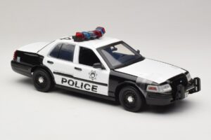 Ford Crown Victoria Police Interceptor The Hangover Movie Greenlight 1:18 12911 Kovina – slika 4 od 6