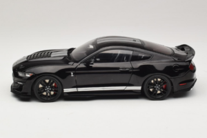 Ford Mustang Shelby GT500 S550 Črn IXO 1:18 U18RDC002-FO Kovina – slika 4 od 8