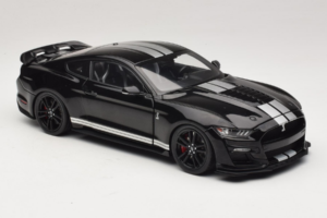 Ford Mustang Shelby GT500 S550 Črn IXO 1:18 U18RDC002-FO Kovina – slika 6 od 8