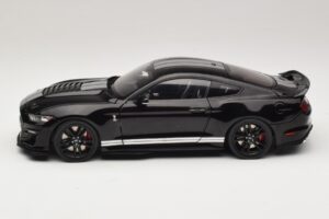 Ford Mustang Shelby GT500 S550 Črn IXO 1:18 U18RDC002-FO Kovina – slika 4 od 8