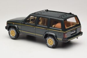 Jeep Cherokee XJ Limited Dark Hunter Green Otto 1:18 OT1340 Smola – slika 5 od 6