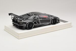 Lamborghini Aventador Liberty Walk TRON Bleščeče Črna JUC 1:18 J32-14 Smola – slika 2 od 7