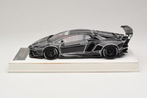 Lamborghini Aventador Liberty Walk TRON Bleščeče Črna JUC 1:18 J32-14 Smola – slika 3 od 7
