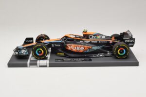 McLaren MCL36 #4 L. Norris Abu Dhabi GP 2022 Minichamps 1:18 537224004 Smola – slika 3 od 7