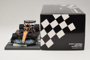 McLaren MCL36 #4 L. Norris Abu Dhabi GP 2022 Minichamps 1:18 537224004 Smola – slika 7 od 7