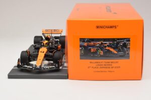 McLaren MCL60 #4 L. Norris 2nd Place Japanese GP 2023 Minichamps 1:18 537233504 Smola – slika 6 od 7