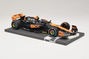 McLaren MCL60 #4 L. Norris 2nd Place Singapore GP 2023 Minichamps 1:18 537233404 Smola – slika 4 od 7