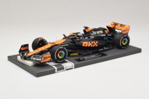 McLaren MCL60 #81 O. Piastri Japanese GP 2023 Minichamps 1:18 537233581 Smola