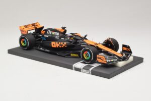 McLaren MCL60 #81 O. Piastri Japanese GP 2023 Minichamps 1:18 537233581 Smola – slika 4 od 7