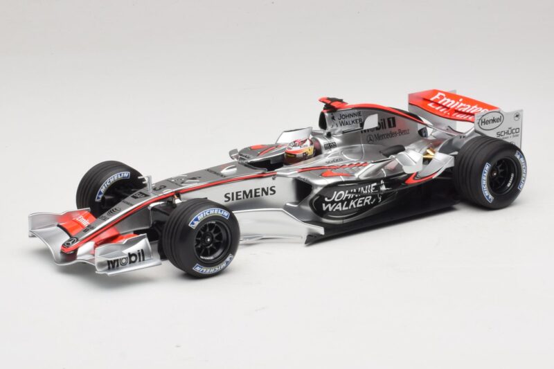 McLaren MP4/21 #3 K. Raikkonen 2006 Minichamps 1:18 530061803 Smola