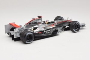 McLaren MP4/21 #3 K. Raikkonen 2006 Minichamps 1:18 530061803 Smola – slika 2 od 7