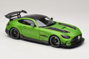 Mercedes AMG GT Black Series C190 Matt Green Metallic Minichamps 1:18 110032022 Kovina – slika 6 od 8
