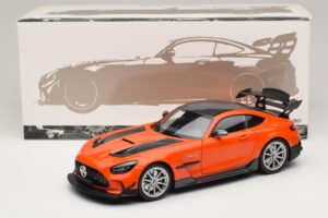 Mercedes AMG GT Black Series C190 Oranžna s Srebrnimi Platišči Minichamps 1:18 110032024 Kovina – slika 8 od 8