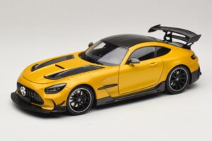 Mercedes AMG GT Black Series C190 Solarbeam Yellow Metallic Minichamps 1:18 110032021 Kovina