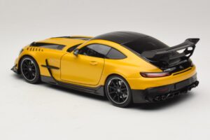 Mercedes AMG GT Black Series C190 Solarbeam Yellow Metallic Minichamps 1:18 110032021 Kovina – slika 7 od 8