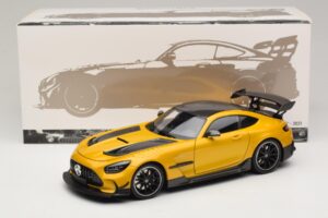 Mercedes AMG GT Black Series C190 Solarbeam Yellow Metallic Minichamps 1:18 110032021 Kovina – slika 8 od 8