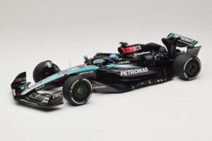 Mercedes AMG Petronas W15 E Performance G. Russell 2024 Minichamps 1:18 110240163 Smola