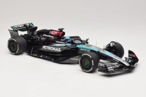 Mercedes AMG Petronas W15 E Performance G. Russell 2024 Minichamps 1:18 110240163 Smola – slika 4 od 7
