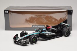 Mercedes AMG Petronas W15 E Performance G. Russell 2024 Minichamps 1:18 110240163 Smola – slika 7 od 7
