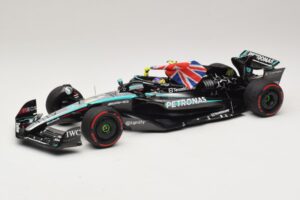 Mercedes AMG Petronas W15 E Performance L. Hamilton Winner British GP 2024 Minichamps 1:18 110241244 Smola