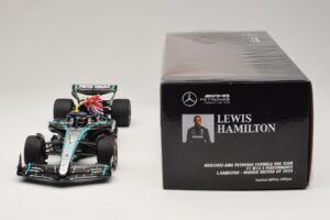 Mercedes AMG Petronas W15 E Performance L. Hamilton Winner British GP 2024 Minichamps 1:18 110241244 Smola – slika 6 od 7