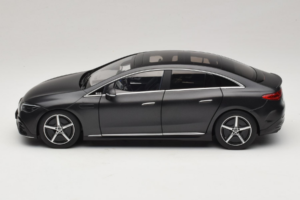 Mercedes EQE V295 Graphite Grey Magno NZG 1:18 B66961108 Kovina – slika 3 od 8