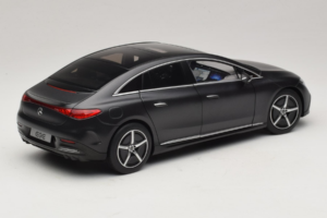 Mercedes EQE V295 Graphite Grey Magno NZG 1:18 B66961108 Kovina – slika 5 od 8