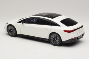 Mercedes EQS V297 Manufaktur Opalite White NZG 1:18 B66961049 Kovina – slika 7 od 8