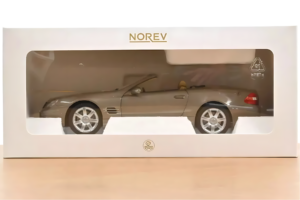 Mercedes SL500 R230 Travertine Beige Norev 1:18 183843 Kovina – slika 2 od 2