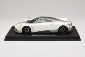 Pagani Huayra Luminous Green AB 1:18 REMC041 Smola