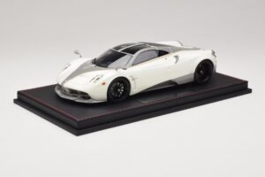 Pagani Huayra Luminous Green AB 1:18 REMC041 Smola – slika 2 od 7