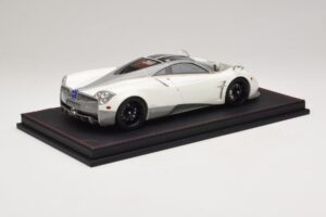 Pagani Huayra Luminous Green AB 1:18 REMC041 Smola – slika 3 od 7