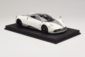 Pagani Huayra Luminous Green AB 1:18 REMC041 Smola – slika 4 od 7
