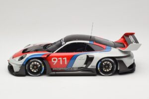 Porsche 911 992 GT3 R Rennsport GT Spirit 1:18 GT495 Smola – slika 3 od 6