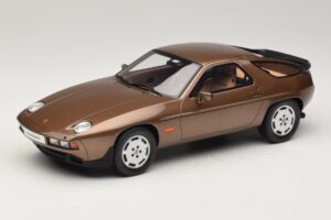 Porsche 928 S Tobacco Metallic GT Spirit 1:18 Porsche 928 S Tobacco Metallic GT Spirit 1:18 GT1005 Smola