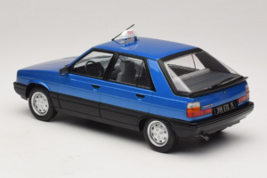 Renault 11 GTL Taxi James Bond MCG 1:18 MCG18833 Kovina – slika 5 od 6