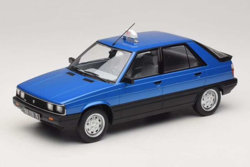 Renault 11 GTL Taxi James Bond MCG 1:18 MCG18833 Kovina