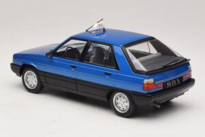 Renault 11 GTL Taxi James Bond MCG 1:18 MCG18833 Kovina – slika 5 od 6