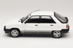 Renault 11 Turbo Bel MCG 1:18 MCG18589 Kovina – slika 3 od 6