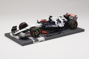 Scuderia AlphaTauri AT04 D. Ricciardo Hungarian GP 2023 Minichamps 1:18 117231203 Smola