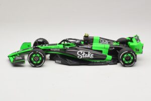 Stake Kick Sauber C44 G. Zhou Emilia Romagna GP 2024 Minichamps 1:18 117240124 Smola – slika 3 od 7