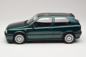 Volkswagen Golf Mk3 VR6 Carat Dragon Green Otto 1:12 G099 Smola – slika 3 od 6