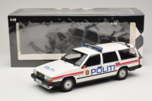 Volvo 740 GL Karavan Politi Norway Minichamps 1:18 155171796 Kovina – slika 6 od 6