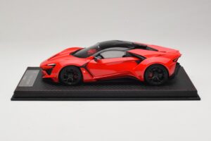 W Motors Fenyr Supersport Rdeč SophiArt 1:18 SA003-06 Smola – slika 3 od 6