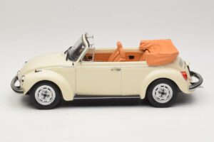 Volkswagen 1303 Kabriolet Cream White Norev 1:18 188535 Kovina – slika 3 od 6